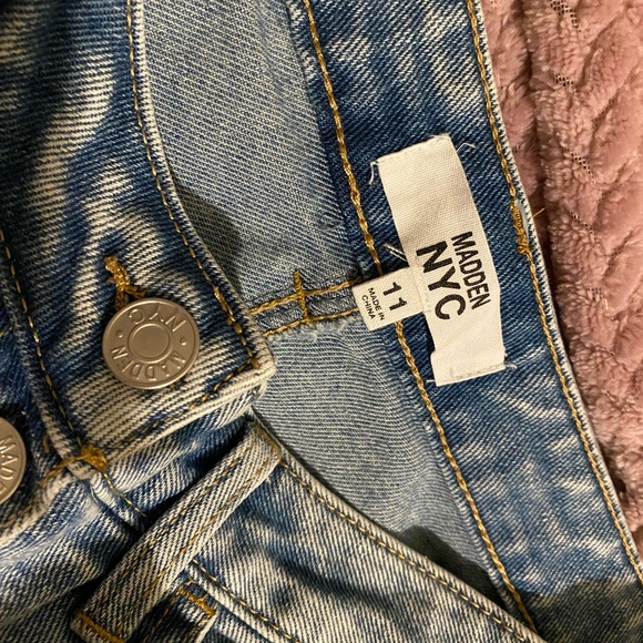 Madden Girl distressed denim shorts/skort - Picture 2 of 5